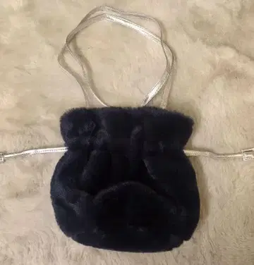 복조리형 숄더백