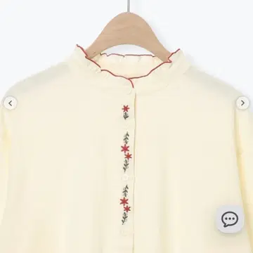 Samansa Mos2 플라켓 자수 프릴 블라우스