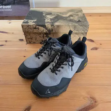 ROA Neal Taupe Grey 42 박스 있음 새상품급