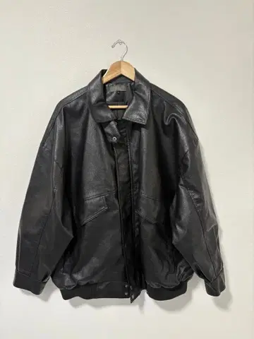 CLEL 블랙 가죽 자켓 L 사이즈