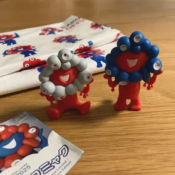 미야쿠미야쿠 피규어 2체 세트 EXPO 2025