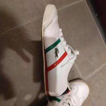 Lacoste 화이트 스니커즈