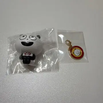 스튜디오 UG 즐거운 팬더 미니 참 컬렉션, 기다림