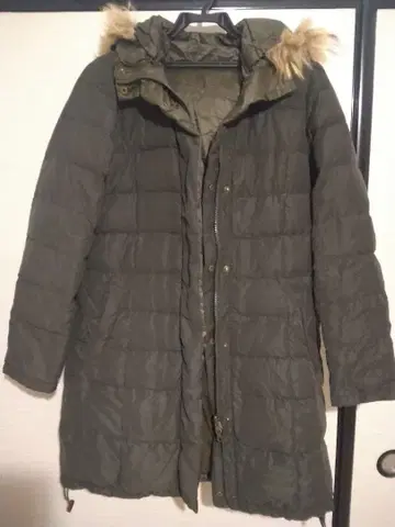 LOUNIE 후드 부착 다운 자켓 올리브 그린