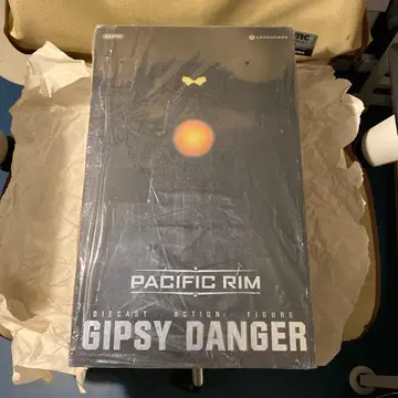 퍼시픽 림 집시 데인저 가동 피규어