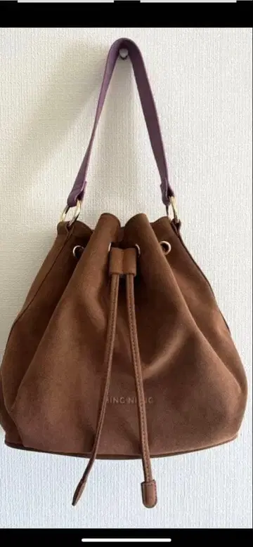 HINC NUNC 힌크눙크 숄더백