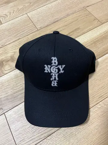 블랙 자수 로고 캡 BGHB bagarch