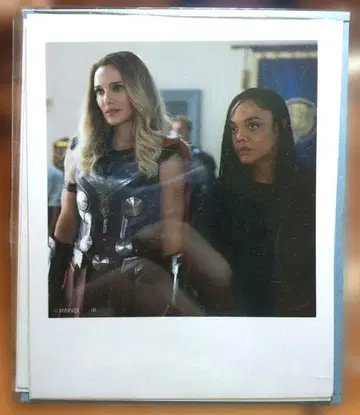 제인 포스터 나탈리 포트만 폴라로이