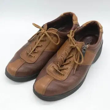 새상품급 에코 폭넓은 3E 22.5cm 로우컷 브라운