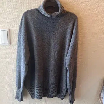 새상품급 저널 스탠다드 캐시미어 100 터틀 니트