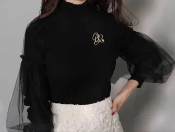 아푸와이저 리셰 소매 튤 터틀 니트