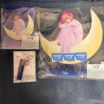 캐릭터렛트 복권 Five Hearts on the Moon 니노 3세트