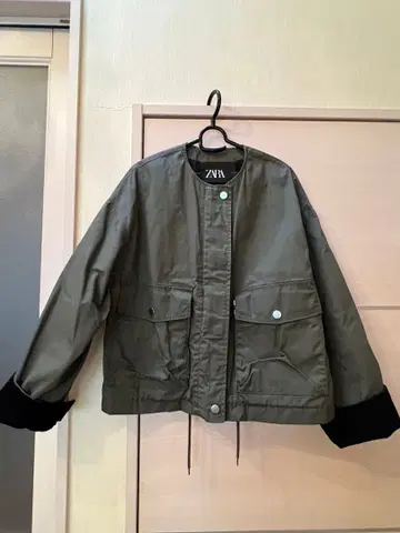 [ 새상품급 ] ZARA 올리브 그린 점퍼
