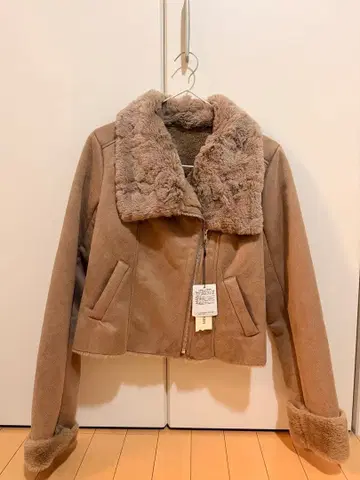 [ 미사용, 택 포함 ] ROYAL PARTY/페이크 무스탕 자켓