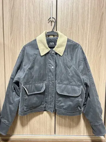 ZARA 숏 기장 아우터