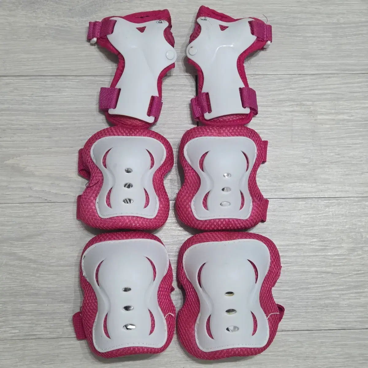 ZOOT Kids&#x27; and Women&#x27;s Protective Gear Set Pink Board Snowboard Ski