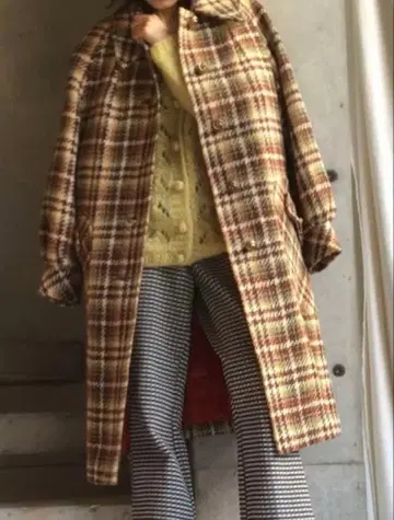 체크 무늬 롱 코트