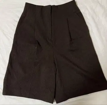 그린 레이블 릴랙싱 브라운 숏팬츠 36