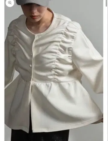 lawgy 프론트 개더 호두 단추 플레어 상의