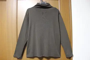 새상품급 메이퓨  고급스럽고 가벼운 니트 티셔츠