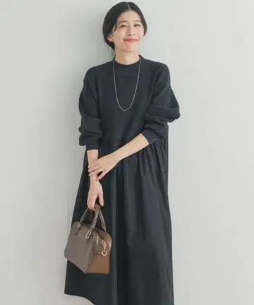 어반 리서치 도어즈 니트 도킹 원피스 이번 시즌 신상 블랙