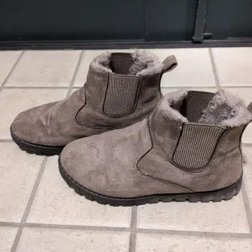 그레이 스웨이드 어그 부츠