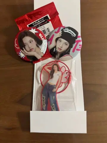 BABYMONSTER 베비몬 치키타 캔뱃지 & 키링 세트