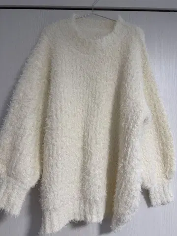 아이보리 포근포근 스웨터 F 사이즈