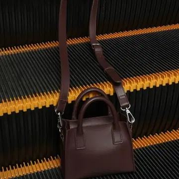 택 포함 새상품 cohulu 브라운 핸드백