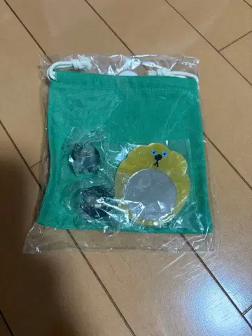 새상품 미사용 TRESSE 고양이형 클립 핸드 미러 세트 복조리