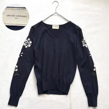유나이티드 애로우즈 비즈 비쥬 자수 울 니트 V넥 네이비