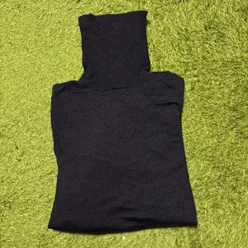 드로어 블랙 터틀넥 상의 사이즈 1