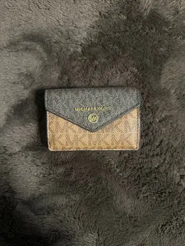 MICHAEL KORS 3단 폴더형 지갑 브라운/네이비
