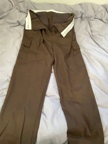 Montaigne Twill Cargo Pants 카고 팬츠 브라운