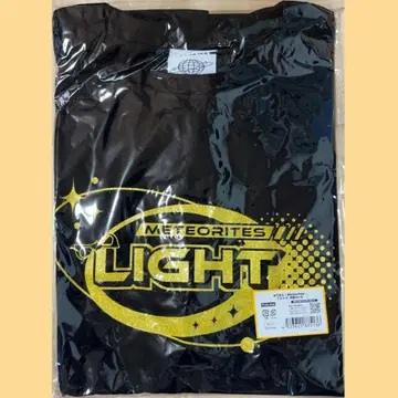 메테오라 FIRST 1MPACT 글리터 로고 T셔츠 명뢰 라이트