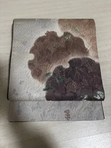 미사용 팽축 직조 눈꽃송이와 포도 패턴의 후쿠로 오비 o-69