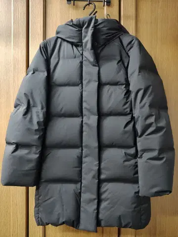 UNIQLO 심리스 다운 숏코트 S