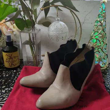 베이지 가죽 앵클부츠 높은 힐