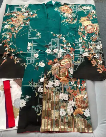 [ 하자품 ] 그린 컬러 꽃무늬 후리소데 기모노