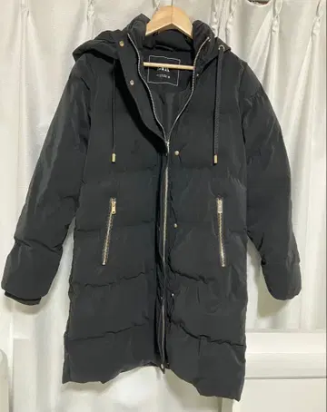 ZARA 블랙 후드 부착 롱 다운 자켓