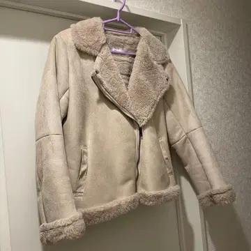 OLIVE des OLIVE 베이지 무스탕 코트 아우터