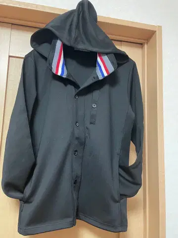 MENZ-STYLE 후드 탈부착 트리콜로 리브 디자인 자켓