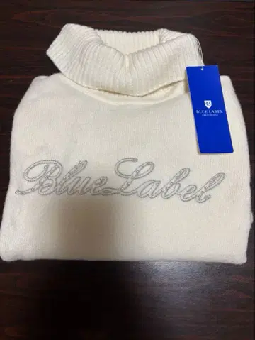 블루 레이블 크레스트브릿지 스웨터 38 크림색