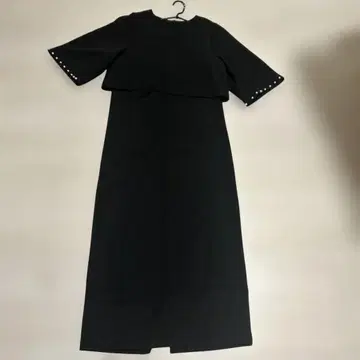 블랙 플레어 슬리브 맥시 드레스