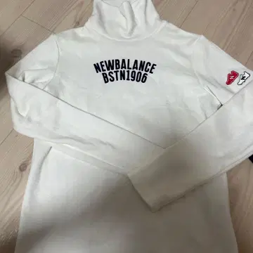 NEW BALANCE 여성용 화이트 스웨터