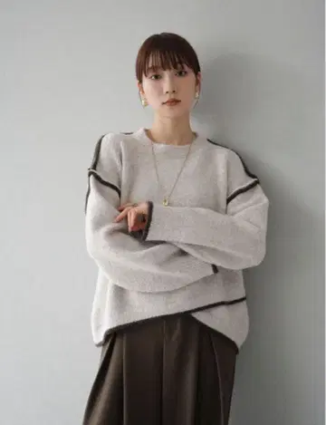 lumier 절개 니트 풀오버 베이지 뤼미에