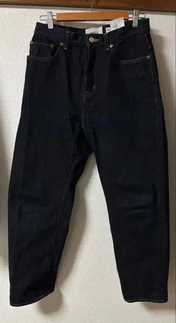 YAECA 야에카 크롭 테이퍼드 데님 29