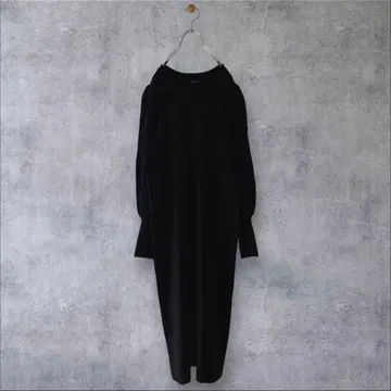 새상품급 저널 스탠다드 스트레치 에어리 퍼프 원피스 bk