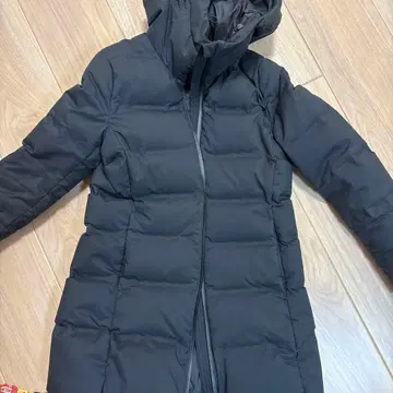 [ 새상품급 ] UNIQLO 스트레치 심리스 다운 숏코트 M 블랙