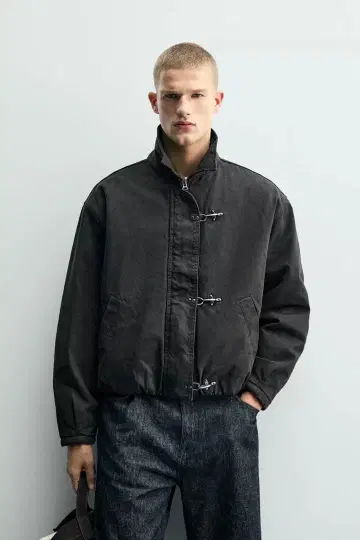 ZARA 크롭 핏 토글 버튼 자켓 L 사이즈 택 포함 새상품